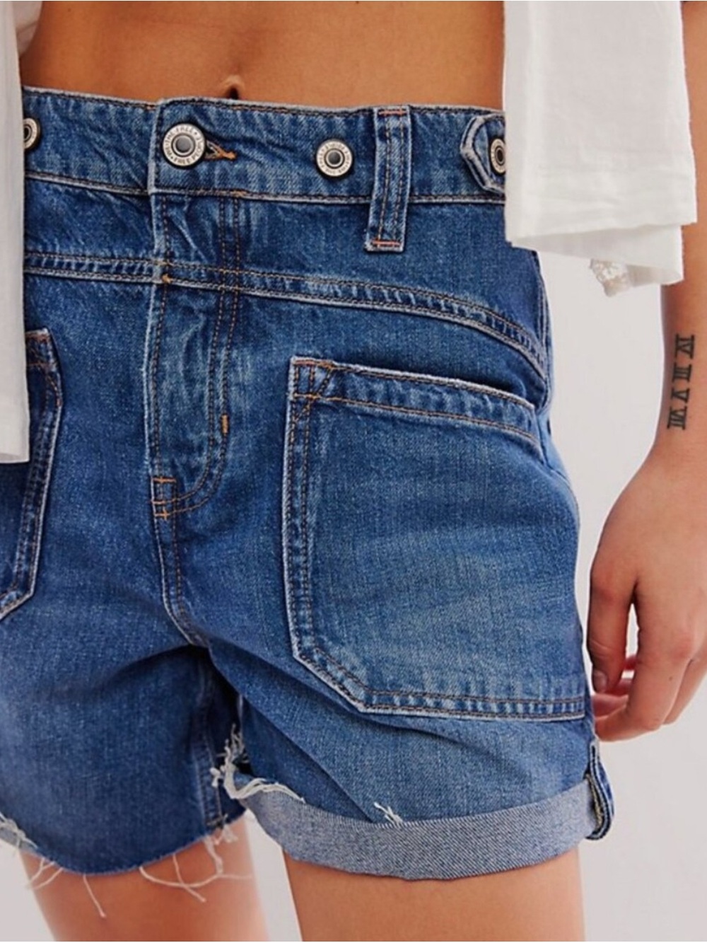 NWT Free People We The Free Palmer Cuffed Jean Shorts Blue 31